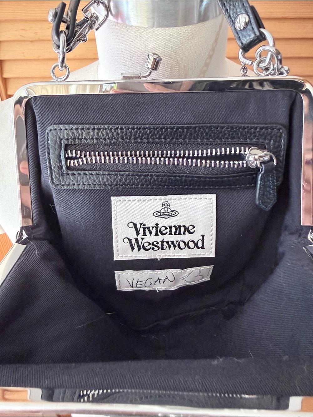 Vivienne Westwood Granby Frame Purse - Picture 3 of 4